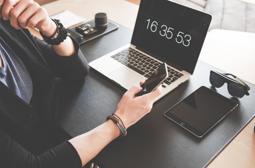 我會(huì)因?yàn)闆](méi)有提交年度業(yè)務(wù)報(bào)告而被罰款嗎？如何編制年度經(jīng)營(yíng)報(bào)告